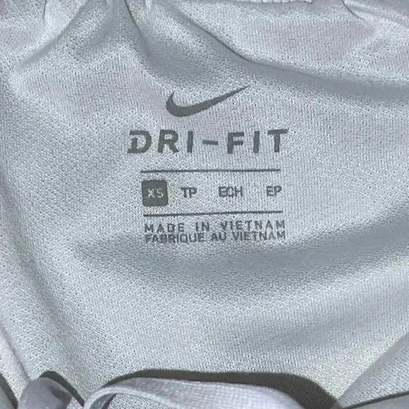 Nike Dri-Fit Shorts Size XS - Picture 2 of 2